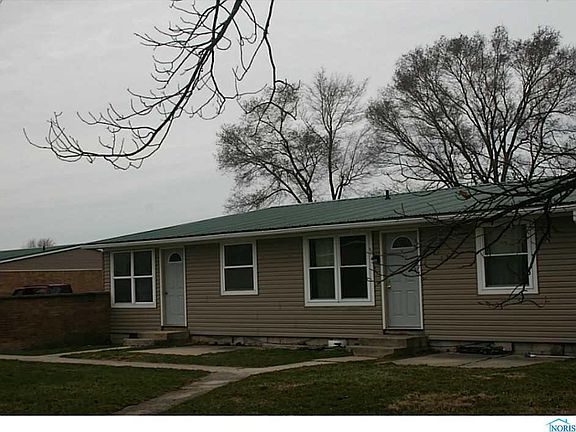 2nd image of 20200 Oak St