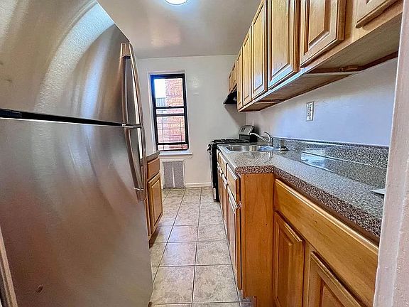 5th image of 83-15 116th St #55F
