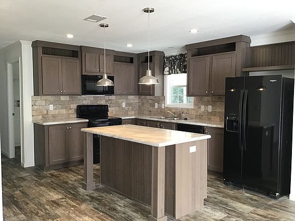 4th image of 1124 Heritage Dr #70