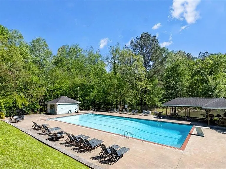 1140 Mitsy Forest Dr NE — Photo 43