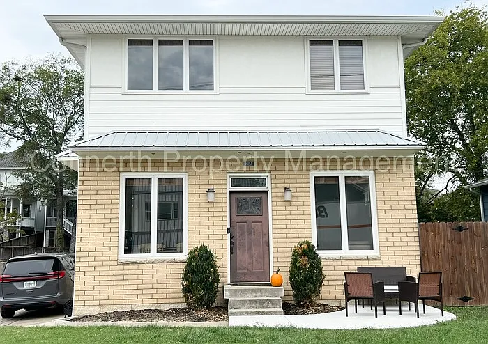 1615 Porter Ave — Photo 1