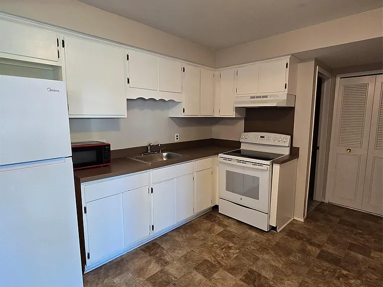 30107 Lorraine Ave #4 — Photo 7