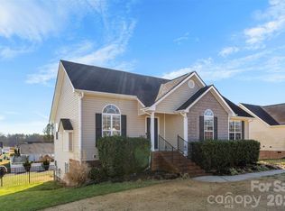 417 Oakleigh Ln, Oakboro, NC 28129