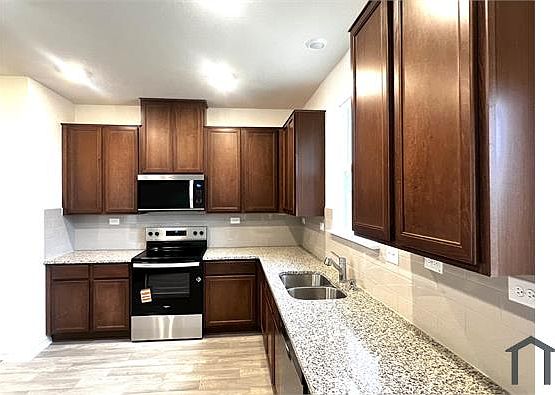 5th image of 7510 Fishbowl Ln