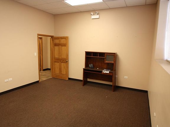 5th image of 1234 N Cicero Ave