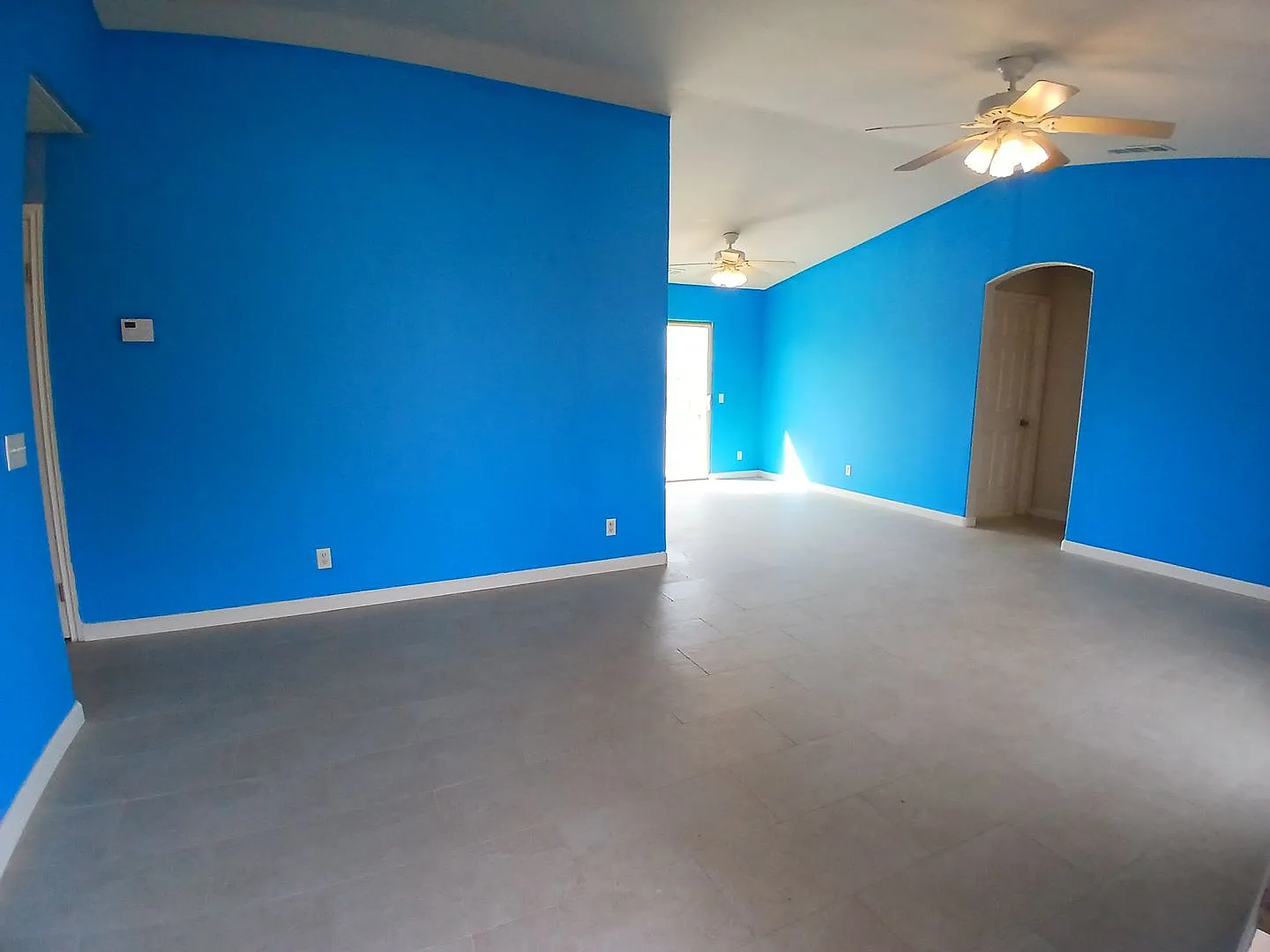 Charming 3-Bedroom, 2-Bath Home in Salton City — Photo 2