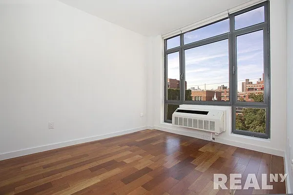 Rented by REAL New York | media 12