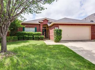5609 Shadydell Dr, Fort Worth, TX 76135