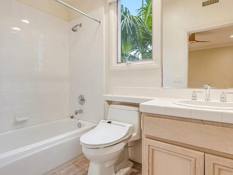 5370 Renaissance Ave — Photo 33