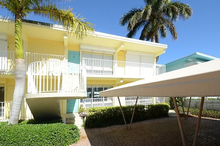 1st image of 3037 Harbor Dr APT 10