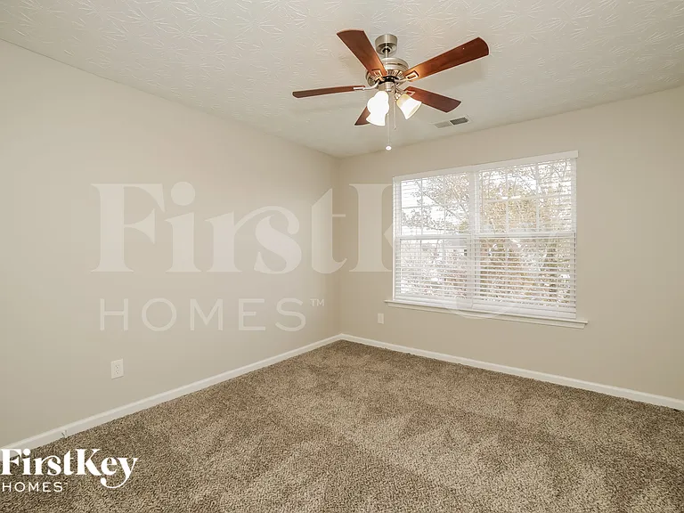 2046 Dartmoth Way — Photo 12