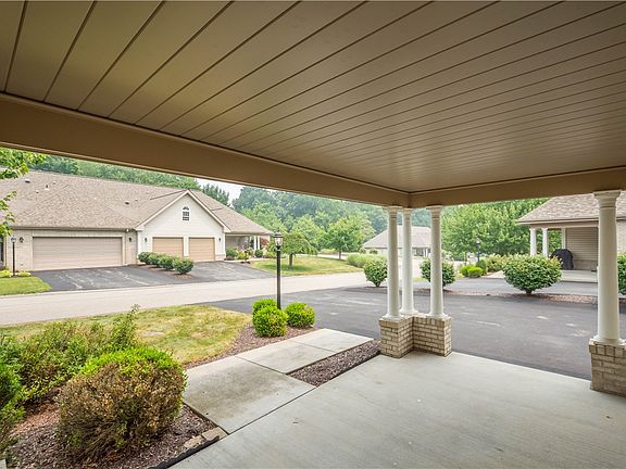 5th image of 403 Rachael Ct