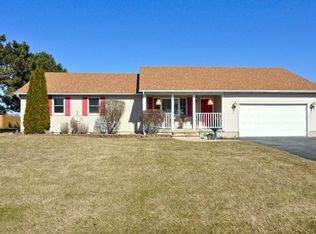 260 W Fuller Dr, Waterman, IL 60556