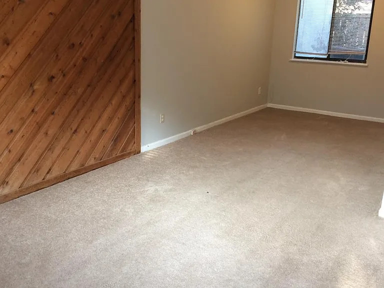 1465 Grant Cir #19 — Photo 6