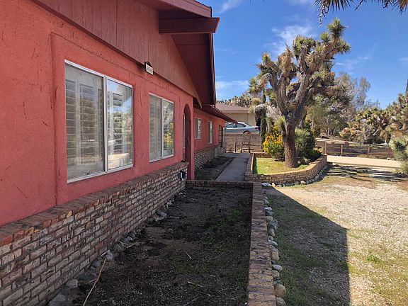 4th image of 56545 El Dorado Dr