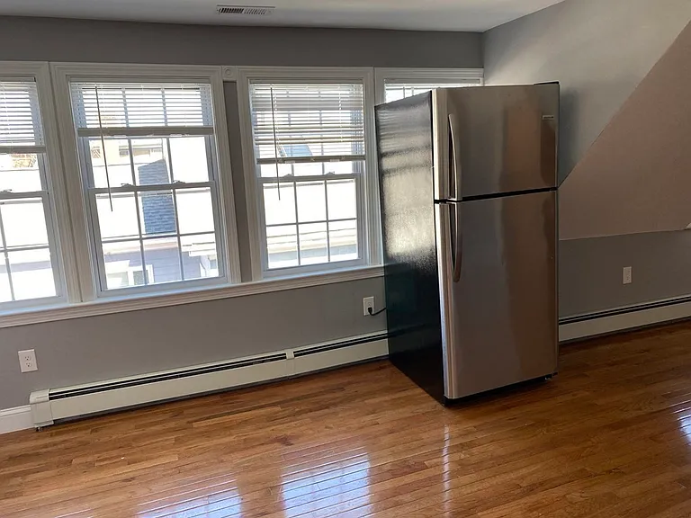 57 Marshall St #4 — Photo 2