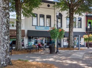 207-208 Adamson Sq #A, Carrollton, GA 30117