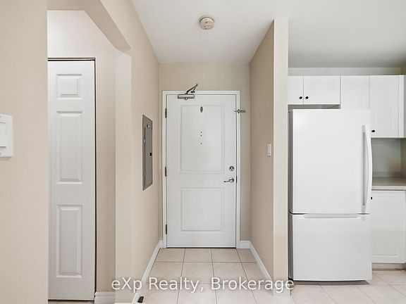 4th image of 145 3rd St #212