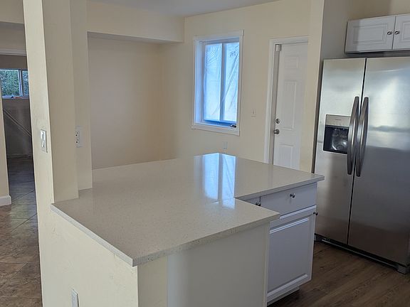 3rd image of 1011 NW 90th St