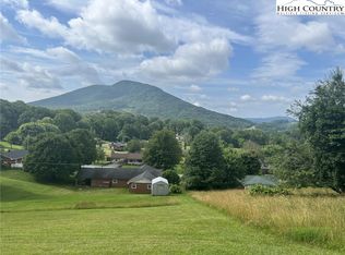 Knollview Dr, Jefferson, NC 28640