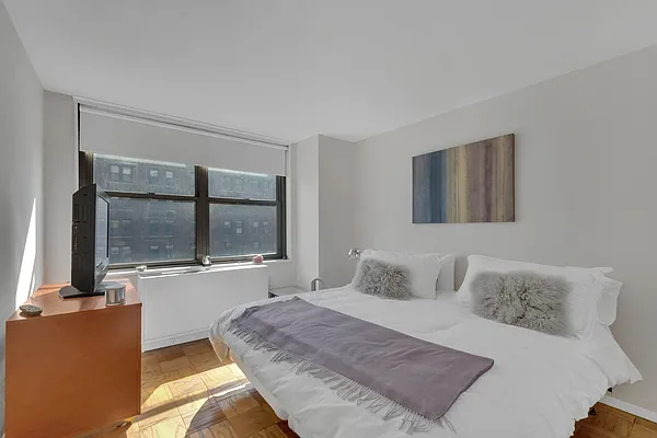 Rented by Corcoran | media 2