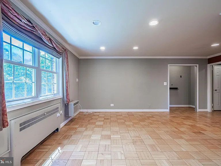 4374 N Pershing Dr #43744 — Photo 9