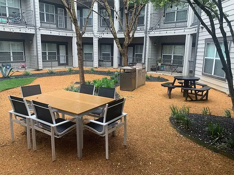 District at Greenville Apartments — Photo 37