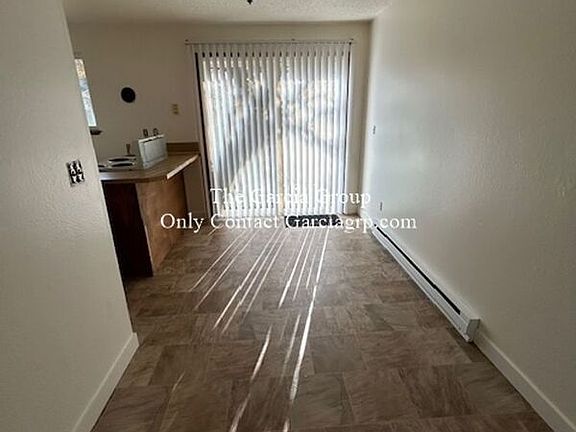 4th image of 470 SE Vista Ave