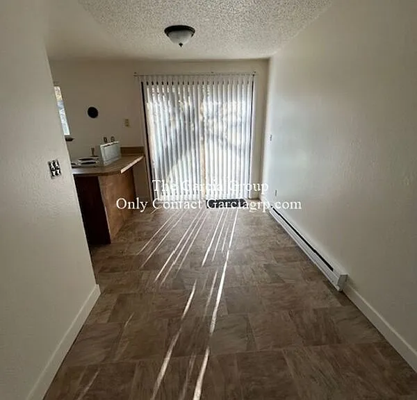 470 SE Vista Ave — Photo 4