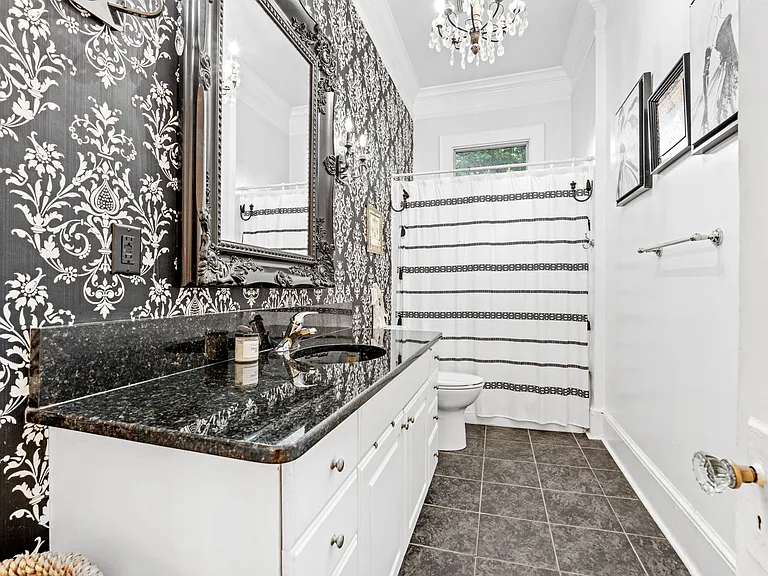 112 Capers St — Photo 13