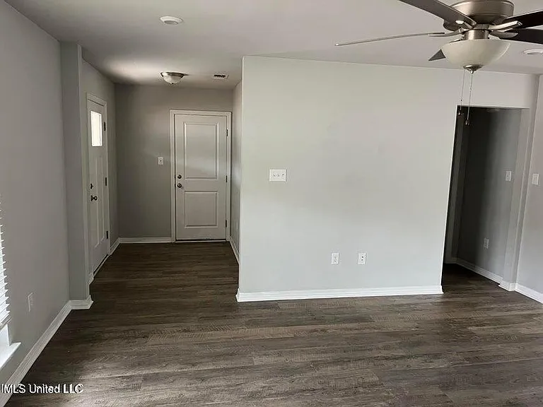 13151 Turtle Creek Pkwy — Photo 6