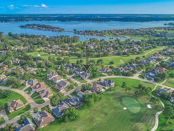 Located in Bentwater on Lake Conroe where there are 3 golf courses, 2 swimming pools, parks, boating, and fishing. This home is also zoned to the highly sought after MISD schools.