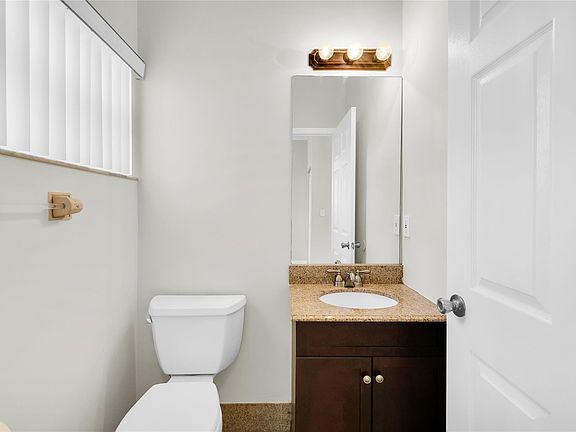 5th image of 5315 NW 117th Avenue
