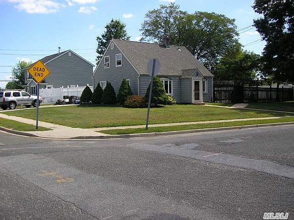 3rd image of 1 Copper Ln
