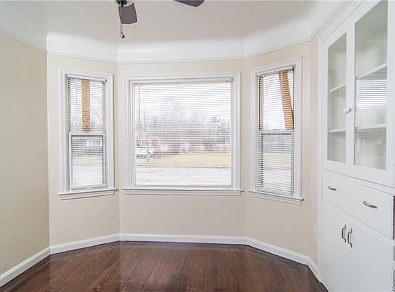 5th image of 23464 Riverpark Ave