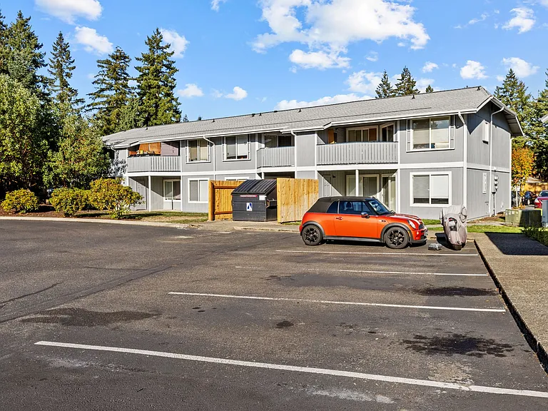 Evergreen Park Apartments in Olympia! — Photo 32