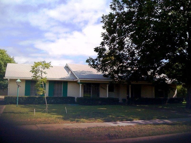 1st image of 3431 Cloverdale Ln