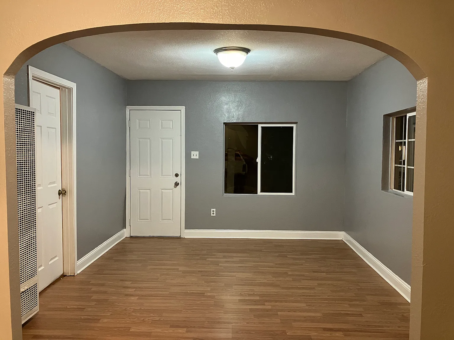 241 San Antonio Ct — Photo 2