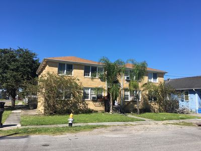1302 Pauline St, New Orleans, LA, 70117
