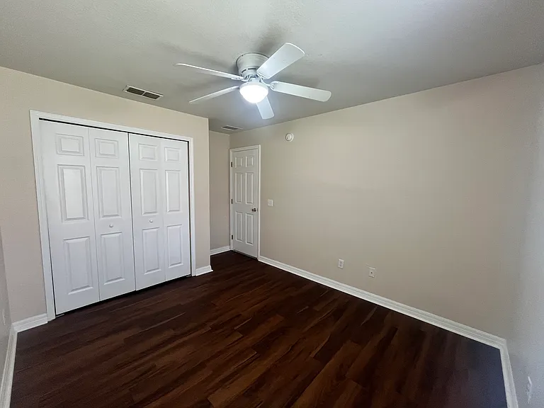 Bedroom 3 Photo 2 (with closet)