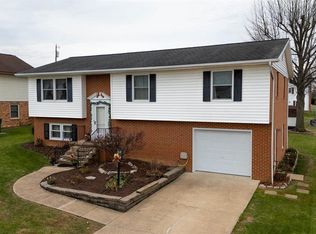 138 1st St, Broadway, VA 22815