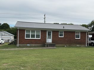 305 Kennedy St, Lawrenceburg, TN 38464