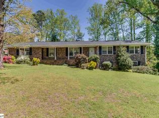 106 Longwood Dr, Spartanburg, SC 29301