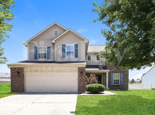 10883 Ashwood Dr, Fishers, IN 46038