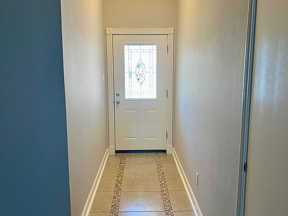 2nd image of 431 Pebblecreek Dr