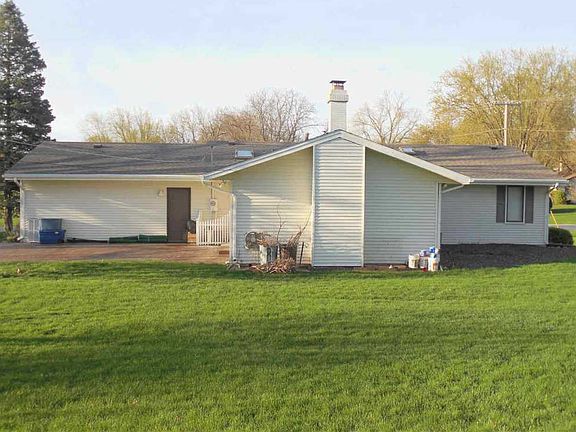 3rd image of 6104 Chatsworth Dr