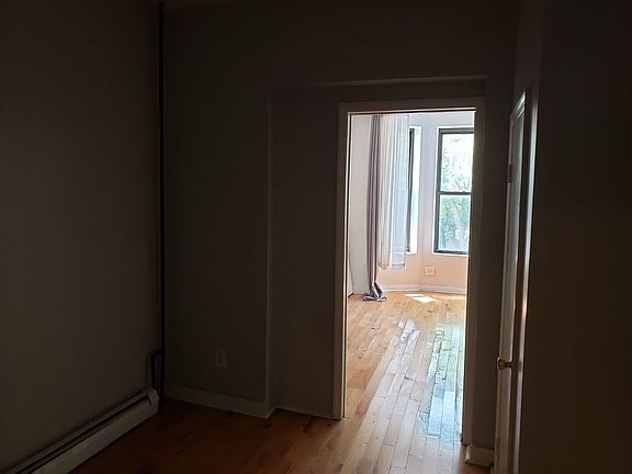 2nd image of 353 Tompkins Ave #Rr2