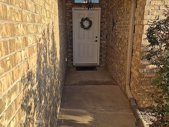 3rd image of 1 Jasmine Ct