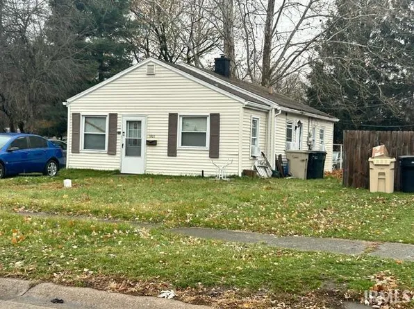 1801 S Brookfield St, South Bend, IN 46613