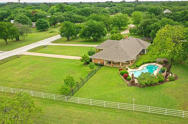 6340 Grauton Dr — Photo 77